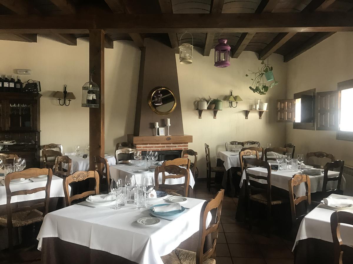 La Posada De Horcajuelo Horcajuelo de la Sierra Luaran gambar